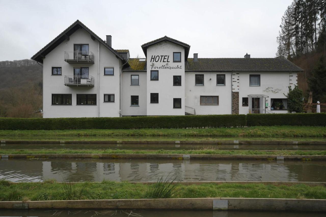 Hotel-Restaurant Forellenzucht Burgen  Exterior foto